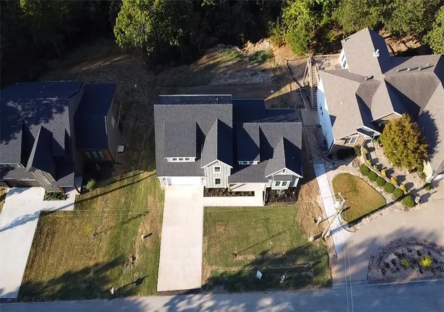 Photo 3 of Single family home for sale at 27 Cullen Hills Dr, Bella Vista, AR 72715 | MLS# 1357306 | Listing updated on 2026-09-26