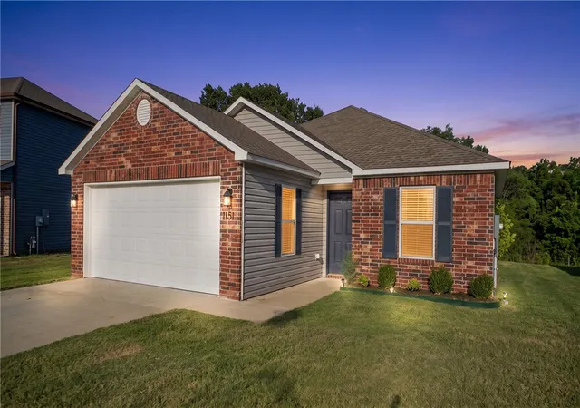 1st image of 1151 E Sparrow Cir, Fayetteville, AR 72701 | MLS# 1357278
