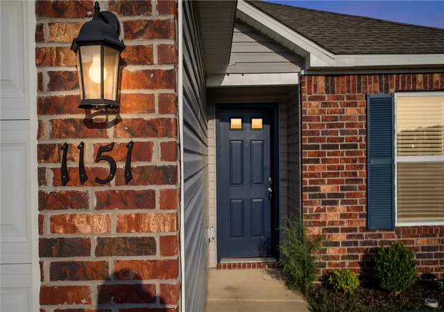 2nd image of 1151 E Sparrow Cir, Fayetteville, AR 72701 | MLS# 1357278