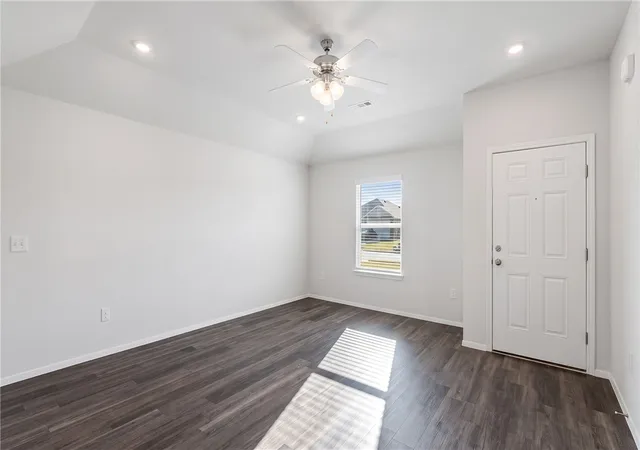 4th image of 1151 E Sparrow Cir, Fayetteville, AR 72701 | MLS# 1357278