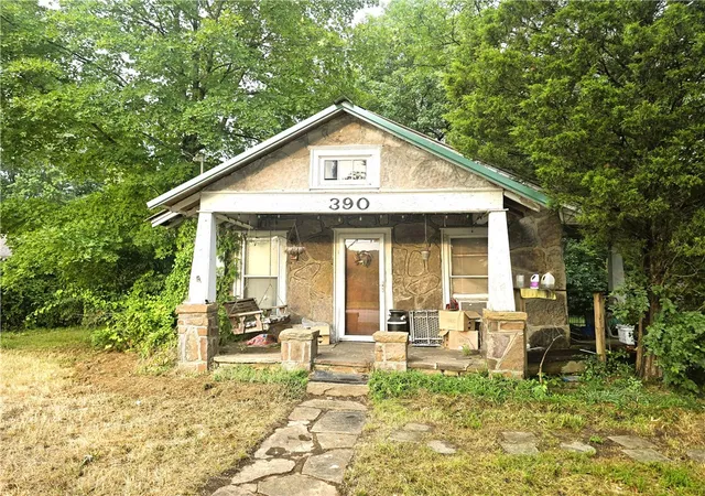 1st image of 390 S Crossover Rd, Fayetteville, AR 72701 | MLS# 1357544