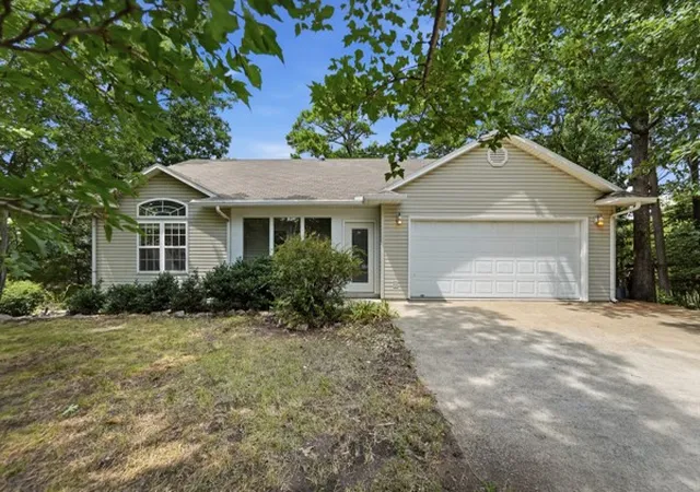 2nd image of 8 Cloud Dr, Eureka Springs, AR 72632 | MLS# 1357515