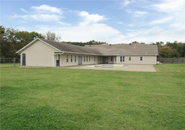 5th image of 1295 Sunbridge Ln, Rogers, AR 72758 | MLS# 1357612