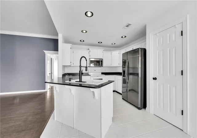 3rd image of 3085 Chadwick St, Springdale, AR 72764 | MLS# 1357586