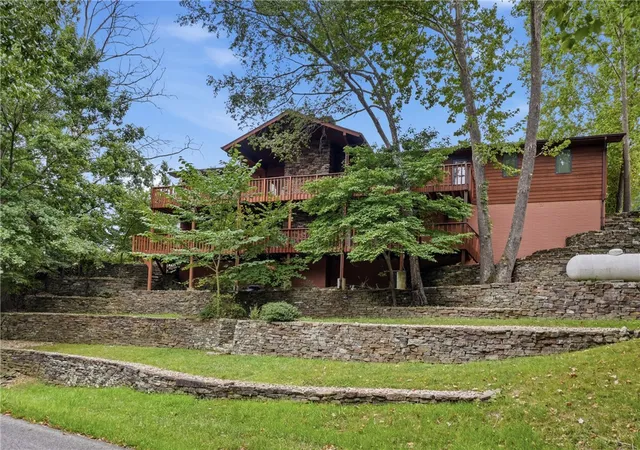 48th image of 6 Fairway Dr, Holiday Island, AR 72631 | MLS# 1357603