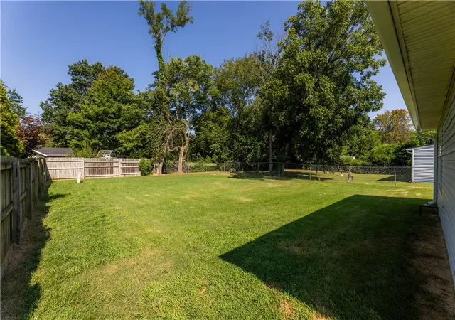 44th image of 2156 Wood Tree Ct, Siloam Springs, AR 72761 | MLS# 1357608