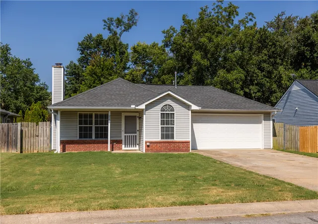4th image of 2156 Wood Tree Ct, Siloam Springs, AR 72761 | MLS# 1357608