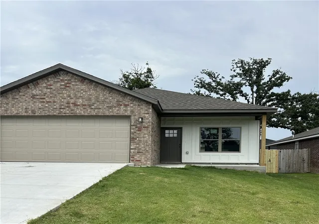 1st image of 975 Snyder Springs Loop, Watts, OK 74965 | MLS# 1356838