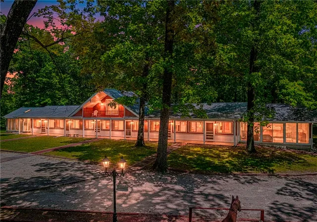 1st image of 808 Marion County 8071, Flippin, AR 72634 | MLS# 1357776