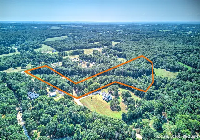 3rd image of 17233 Little John Rd, Decatur, AR 72722 | MLS# 1357733
