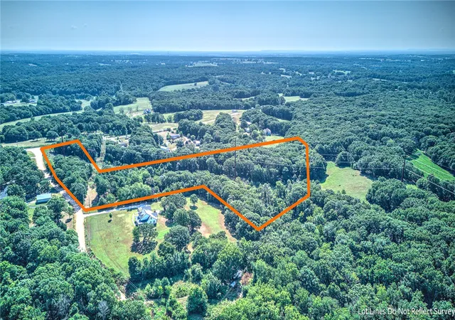4th image of 17233 Little John Rd, Decatur, AR 72722 | MLS# 1357733