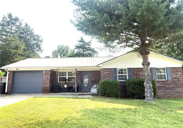 1st image of 5 Cedar Creek Ct, Dover, AR 72837 | MLS# 1357773