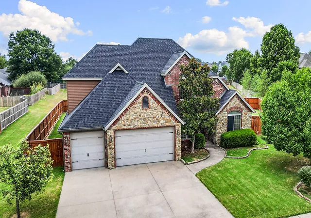 1st image of 2711 Se 7th St, Bentonville, AR 72712 | MLS# 1357647
