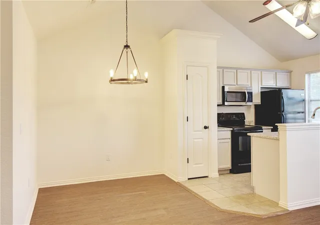 4th image of 775 W Sandy Beach Ln, Fayetteville, AR 72703 | MLS# 1357814