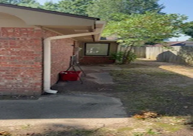 1st image of 114 Magnolia St, Siloam Springs, AR 72761 | MLS# 1357734