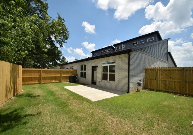 16th image of 702 Sun Meadows Loop, Centerton, AR 72719 | MLS# 1357357