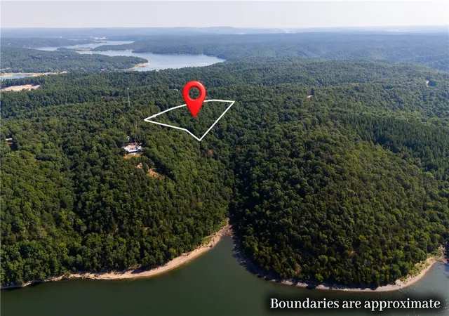 3rd image of 16001 Railroad Cut Rd, Rogers, AR 72756 | MLS# 1356586