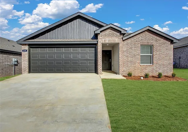 1st image of 1917 Thelma St, Springdale, AR 72762 | MLS# 1357891
