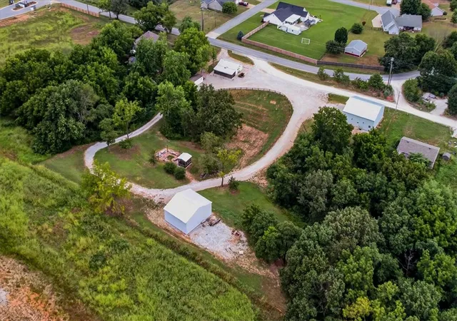 2nd image of 12705 Rhoden Ln, Lowell, AR 72745 | MLS# 1357908