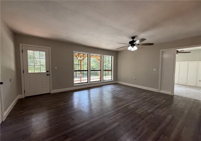 5th image of 821 E Washington Ave, Harrison, AR 72601 | MLS# 1357702