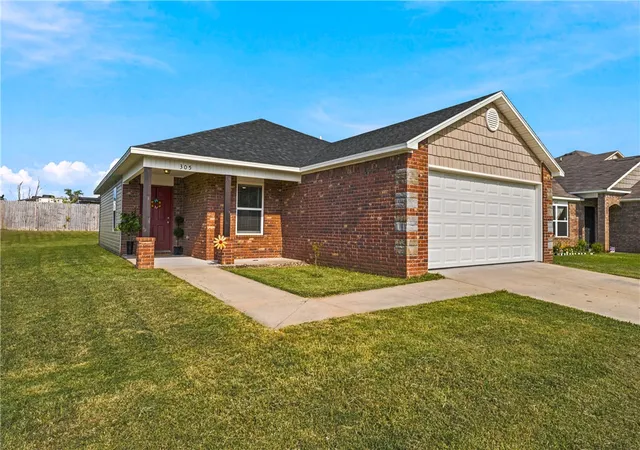 Photo 1 of Sale Pending at 305 E Glendale Ln, Rogers, AR 72758 | MLS# 1354599 | Listing updated on 2026-08-27