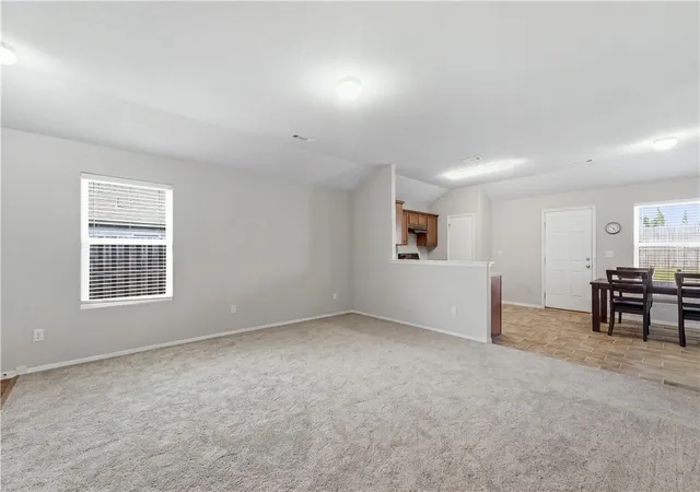 Photo 3 of Sale Pending at 305 E Glendale Ln, Rogers, AR 72758 | MLS# 1354599 | Listing updated on 2026-08-27