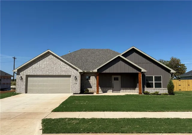 Photo 1 of Sale Pending at 116 W Gilpin St, Farmington, AR 72730 | MLS# 1357899 | Listing updated on 2026-09-29
