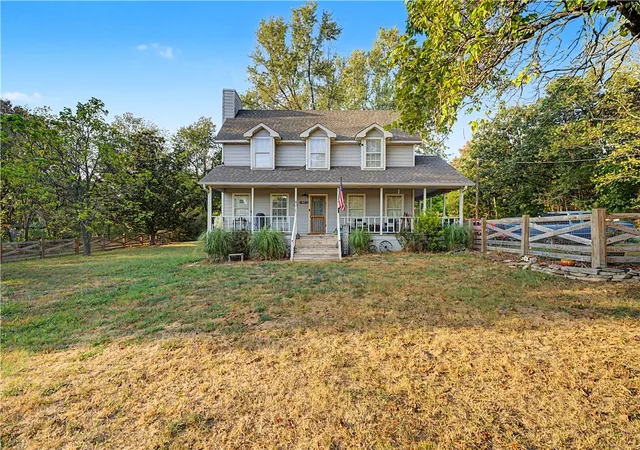 Photo 3 of Single family home for sale at 14410 Bethlehem Rd, Gravette, AR 72736 | MLS# 1358868 | Listing updated on 2026-10-11
