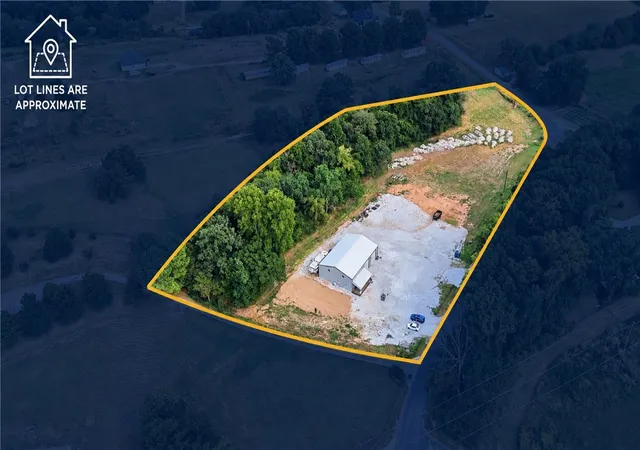 2nd image of 2184 W Liberty Ave, Tontitown, AR 72762 | MLS# 1358409