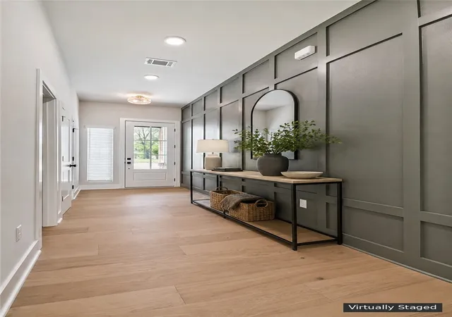 Photo 2 of Single family home for sale at 1442 Nw Bella Vista Rd, Bentonville, AR 72712 | MLS# 1359089 | Listing updated on 2026-10-06