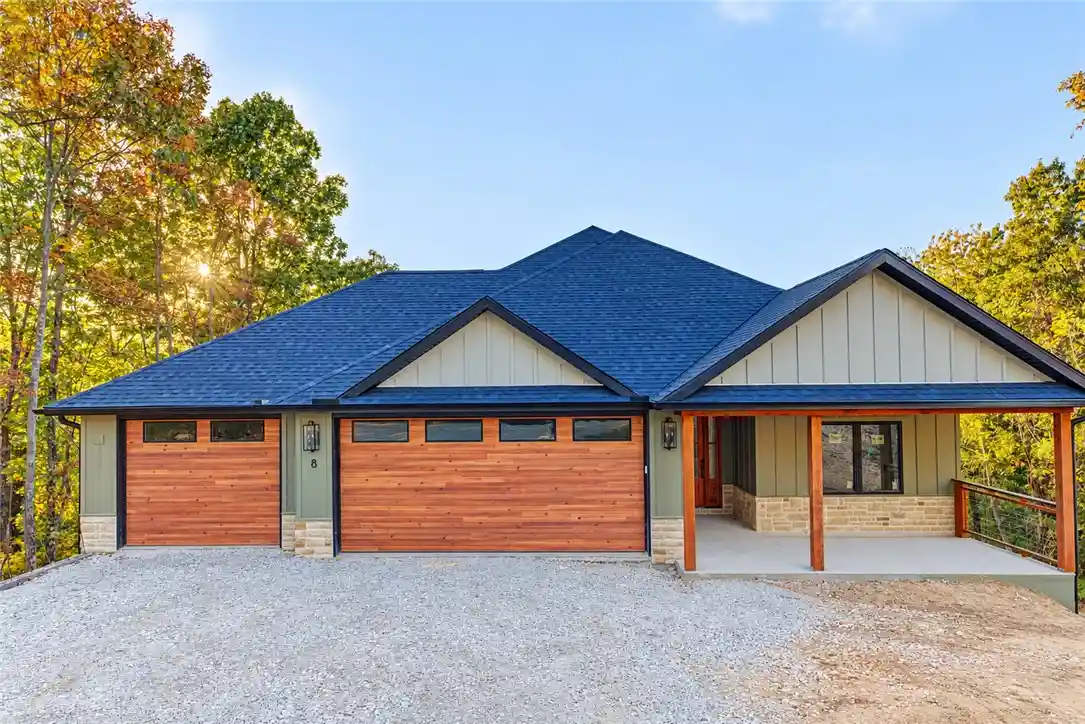 Photo 1 of Single family home for sale at 8 Gilbert Cir, Bella Vista, AR 72715 | MLS# 1359388 | Listing updated on 2026-10-22