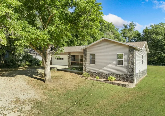 1st image of 622 Church Ave, Berryville, AR 72616 | MLS# 1359180