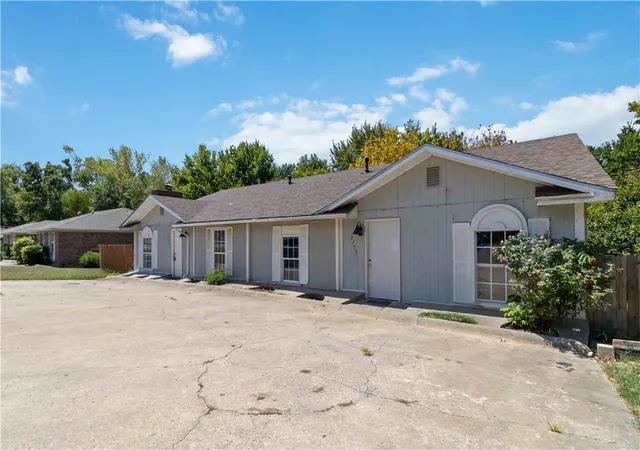 2nd image of 3153 3155 Old Missouri Rd, Fayetteville, AR 72703 | MLS# 1359748