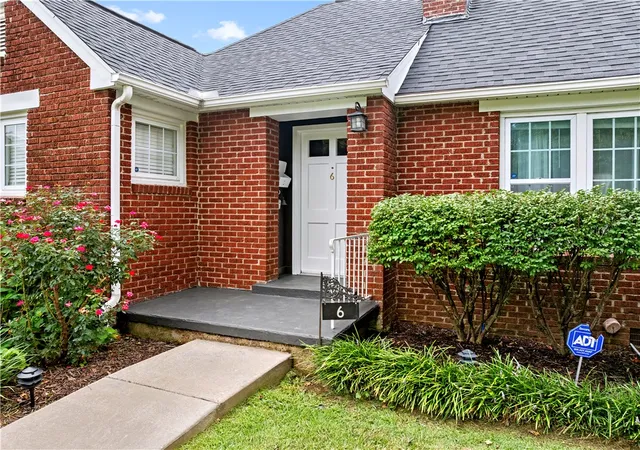 Photo 3 of Single family home for sale at 6 Westwood Dr, Harrison, AR 72601 | MLS# 1359539 | Listing updated on 2026-08-26