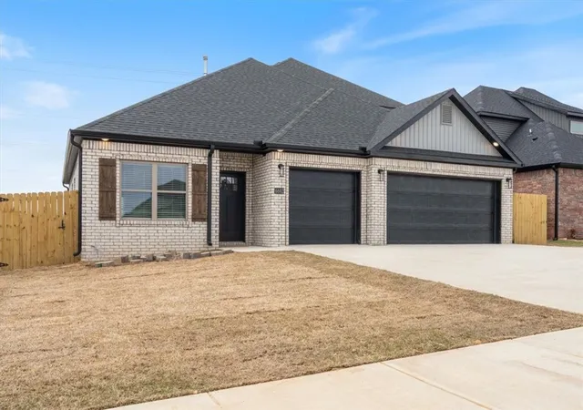 Photo 2 of Single family home for sale at 6602 Sw Spindle St, Bentonville, AR 72713 | MLS# 1360152 | Listing updated on 2026-08-27