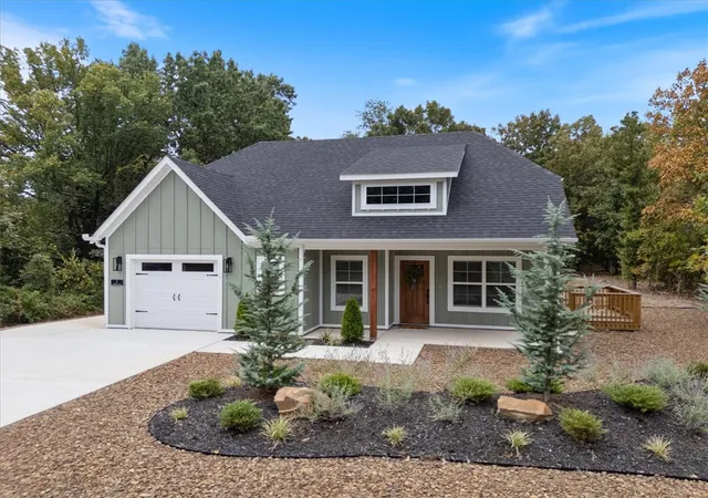 1st image of 2 Latheron Ln, Bella Vista, AR 72715 | MLS# 1359771