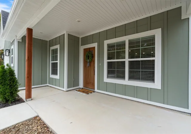 2nd image of 2 Latheron Ln, Bella Vista, AR 72715 | MLS# 1359771