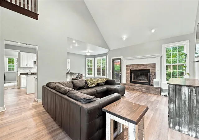 Photo 3 of Single family home for sale at 17792 Bluff View Dr, Springdale, AR 72764 | MLS# 1360211 | Listing updated on 2026-08-27