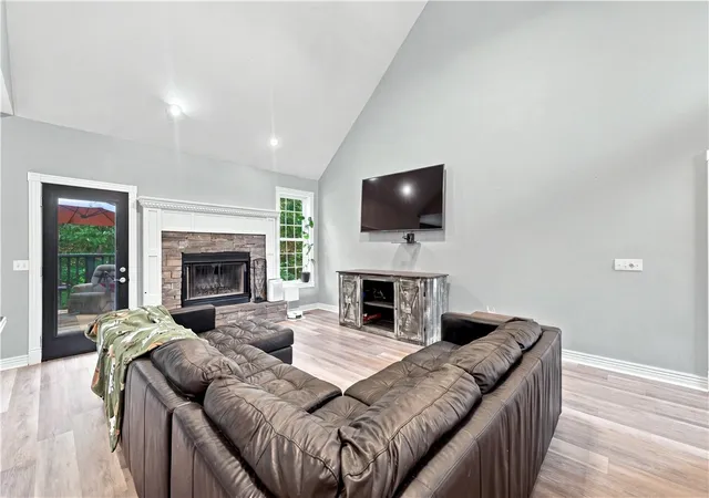 Photo 3 of Single family home for sale at 17792 Bluff View Dr, Springdale, AR 72764 | MLS# 1360211 | Listing updated on 2026-08-27