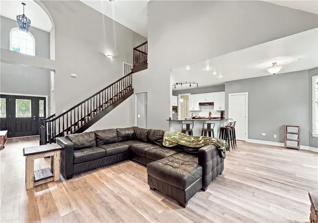 Photo 4 of Single family home for sale at 17792 Bluff View Dr, Springdale, AR 72764 | MLS# 1360211 | Listing updated on 2026-08-27