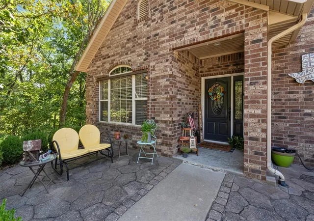 3rd image of 24 Boxford Dr, Bella Vista, AR 72715 | MLS# 1360172