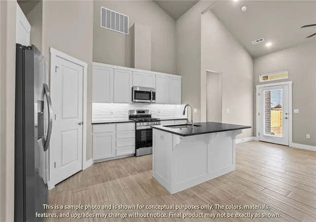 2nd image of 1900 Garnet Ave, Centerton, AR 72719 | MLS# 1360223