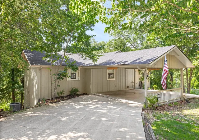 1st image of 6 Kensington Dr, Bella Vista, AR 72715 | MLS# 1360104