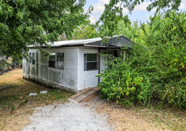 image of 308 39th St, Rogers, AR 72758 | MLS# 1360007