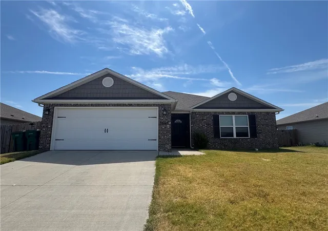Photo 1 of Single family home for sale at 1641 Greenbank Dr, Centerton, AR 72719 | MLS# 1360082 | Listing updated on 2026-08-28