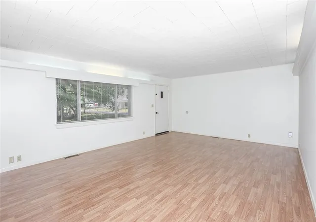 image of 411 Kate Smith St, Prairie Grove, AR 72753 | MLS# 1360079