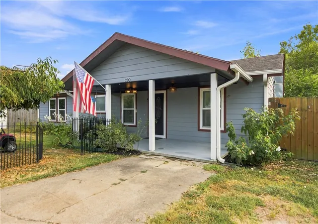 1st image of 200 Kane St, Siloam Springs, AR 72761 | MLS# 1360335