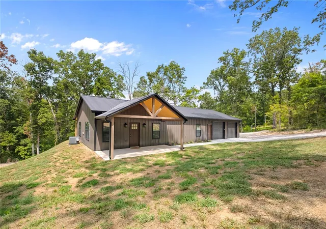 1st image of 322 Madison 1458, Huntsville, AR 72740 | MLS# 1358896