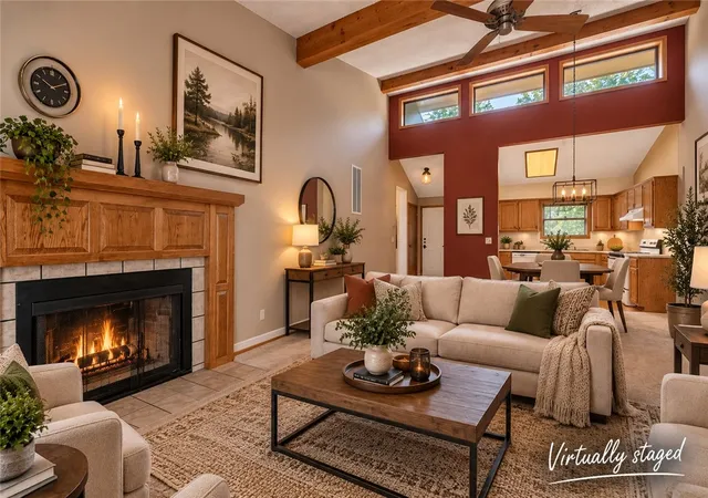 Photo 3 of Townhouse for sale at 4 Wedgewood Ln, Holiday Island, AR 72631 | MLS# 1360323 | Listing updated on 2026-10-01