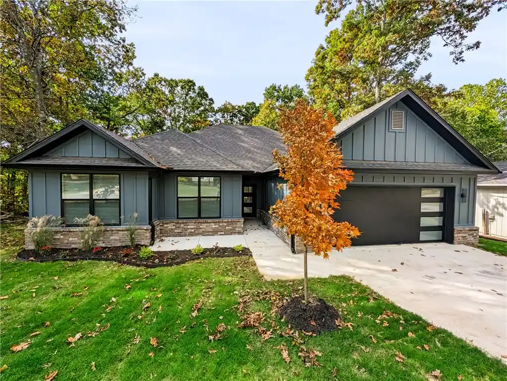 Single family home for sale at 7 Ventnor Cir, Bella Vista, AR 72715 | MLS# 1360003